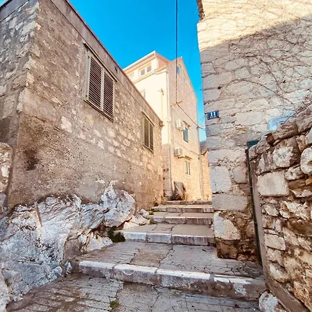 Dragon Split-stare Mesto Varos 公寓 *